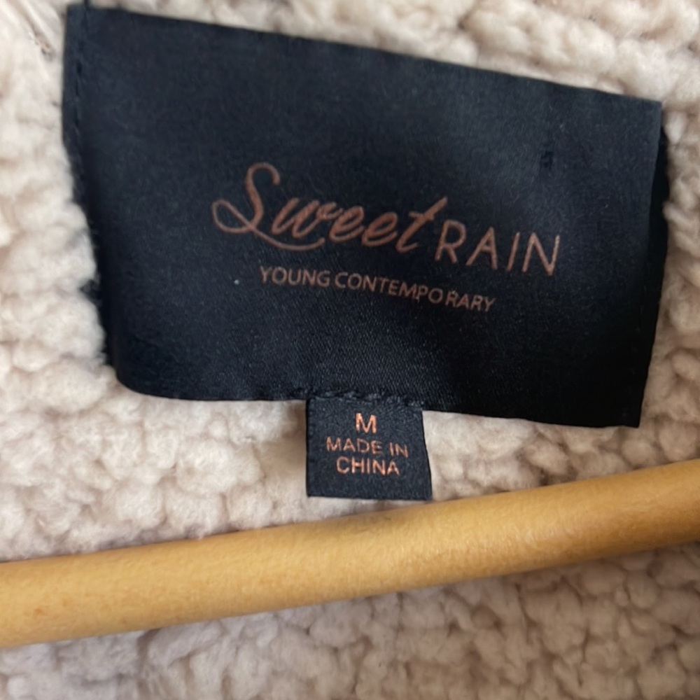 Winter Jacket - Picture 3 of 7